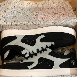 Volcom Black and White Men's Sneakers with Composite Toe